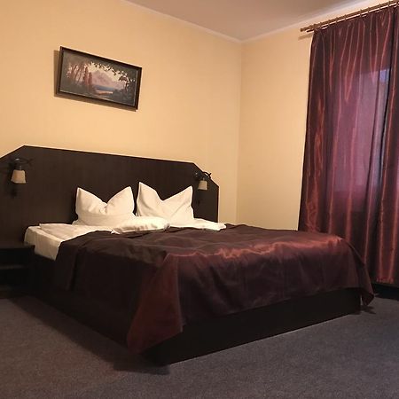 Hotel Cardinal Satu Mare Zewnętrze zdjęcie