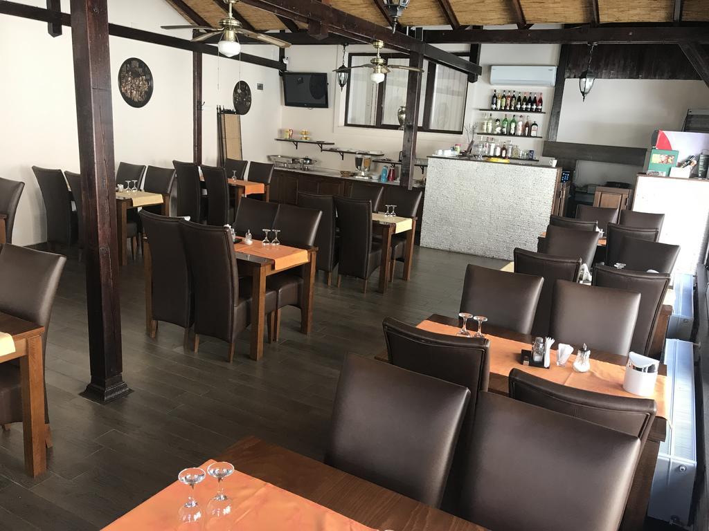 Hotel Cardinal Satu Mare Zewnętrze zdjęcie