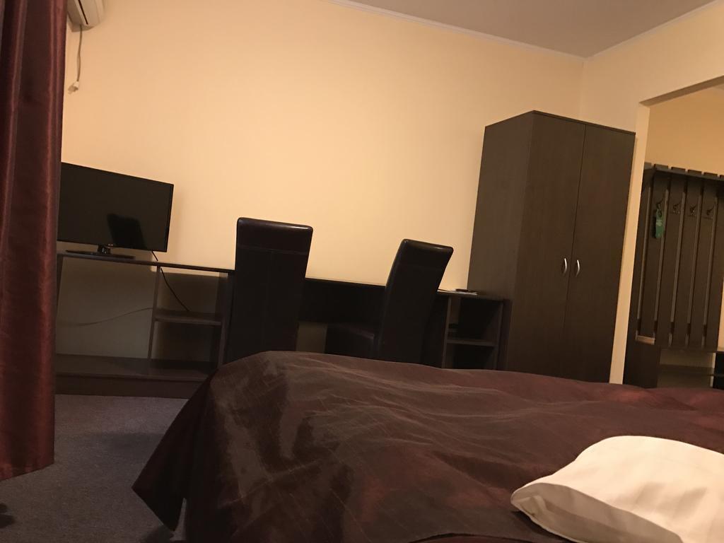 Hotel Cardinal Satu Mare Zewnętrze zdjęcie