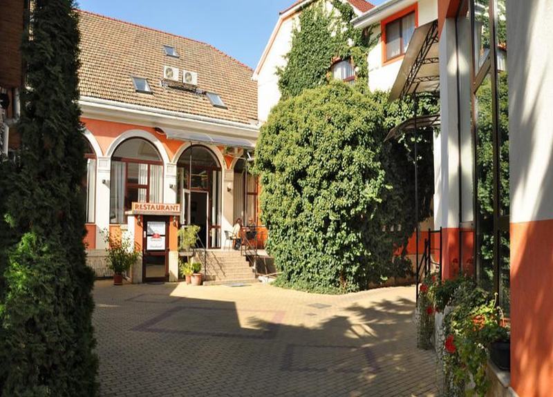 Hotel Cardinal Satu Mare Zewnętrze zdjęcie