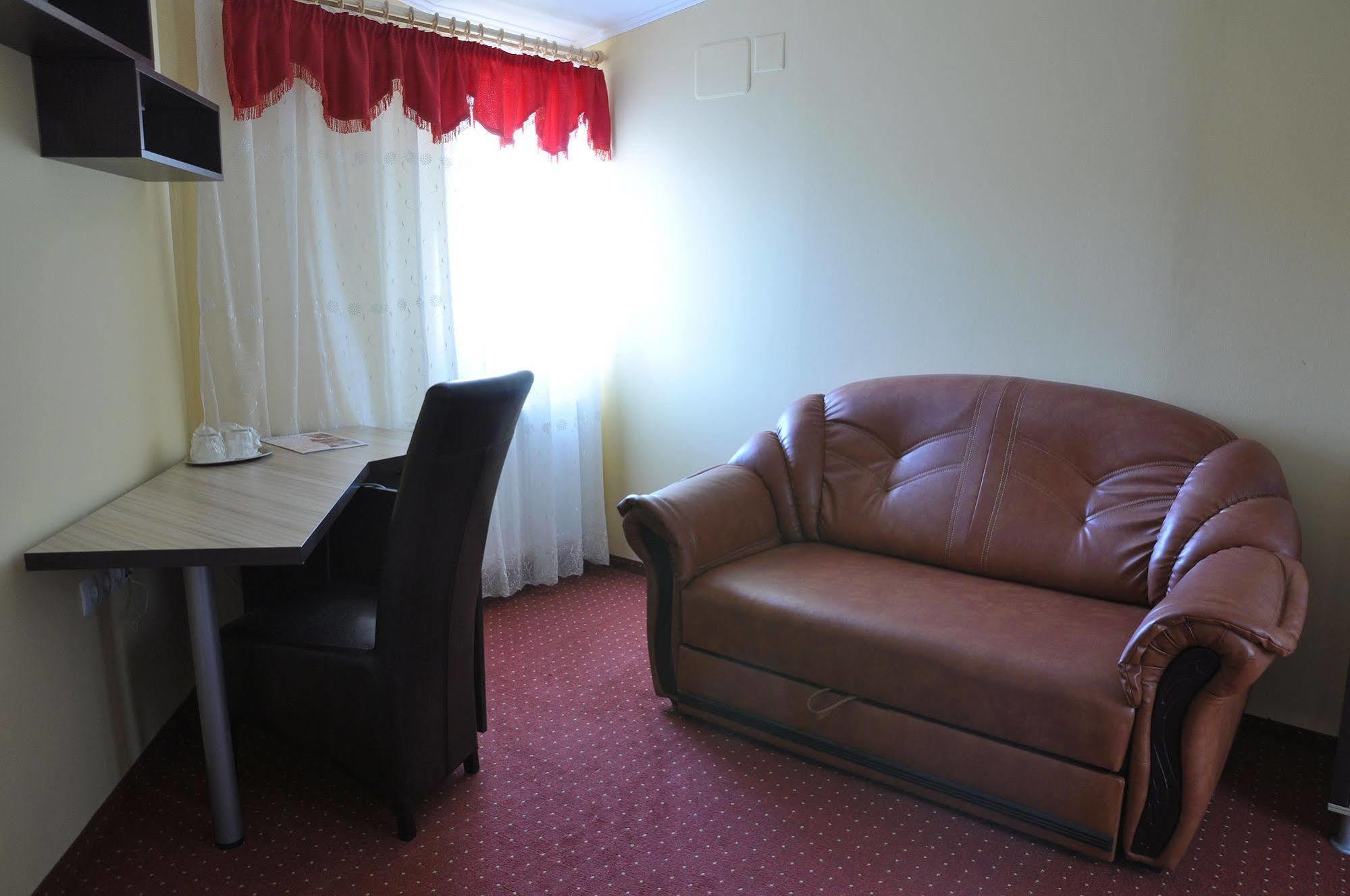 Hotel Cardinal Satu Mare Zewnętrze zdjęcie