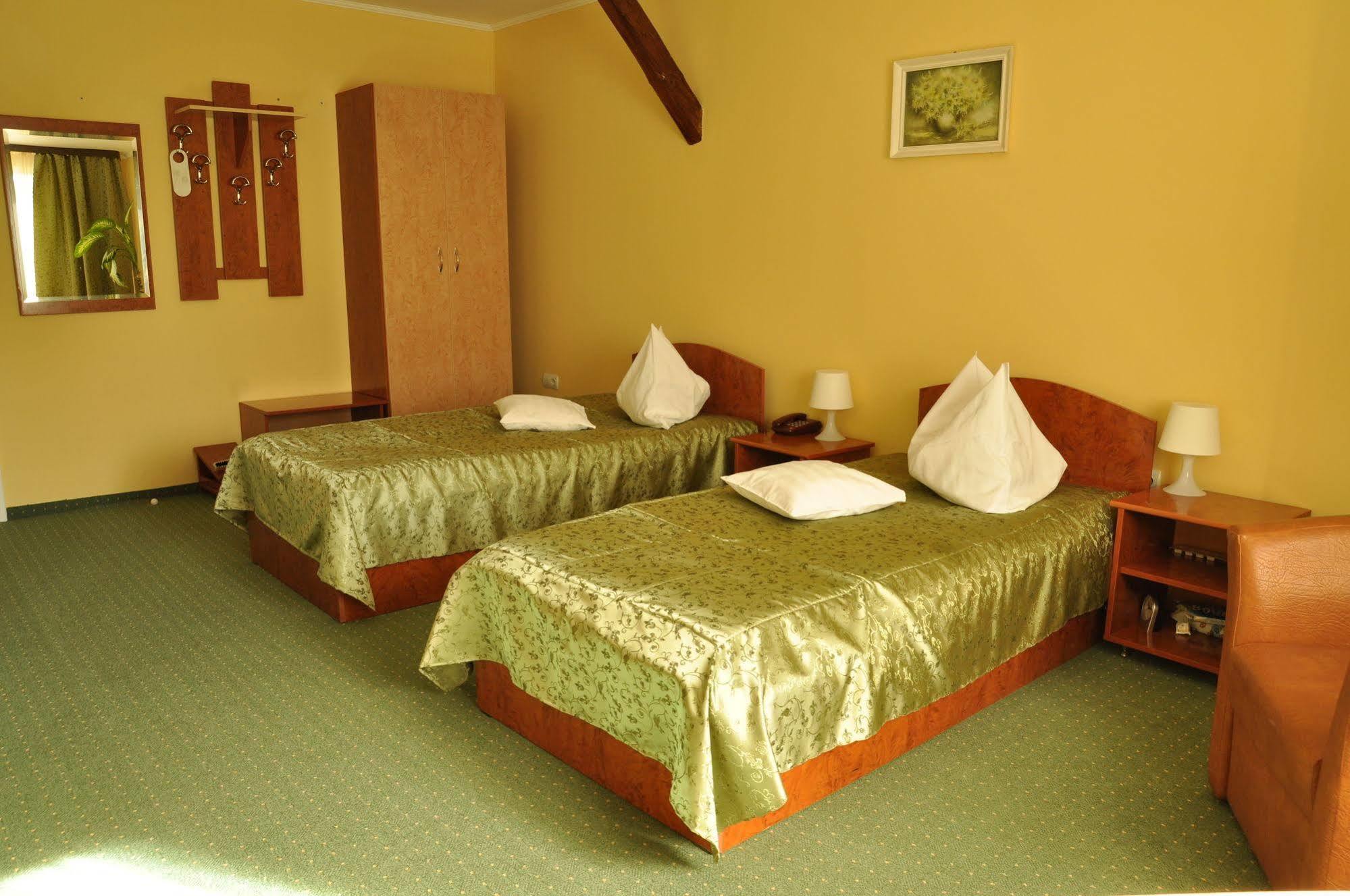 Hotel Cardinal Satu Mare Zewnętrze zdjęcie