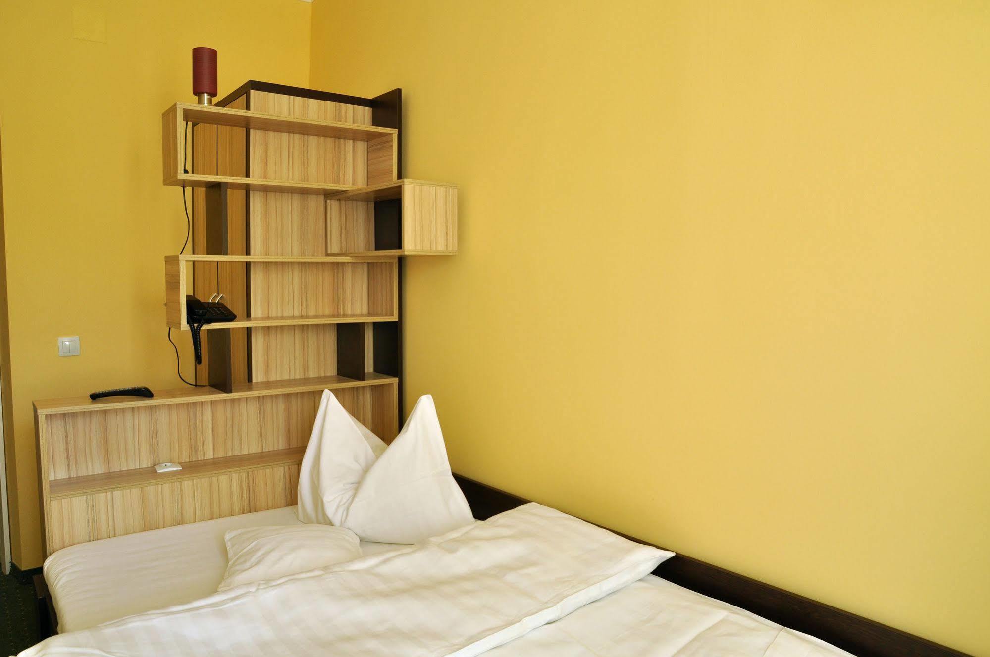 Hotel Cardinal Satu Mare Zewnętrze zdjęcie