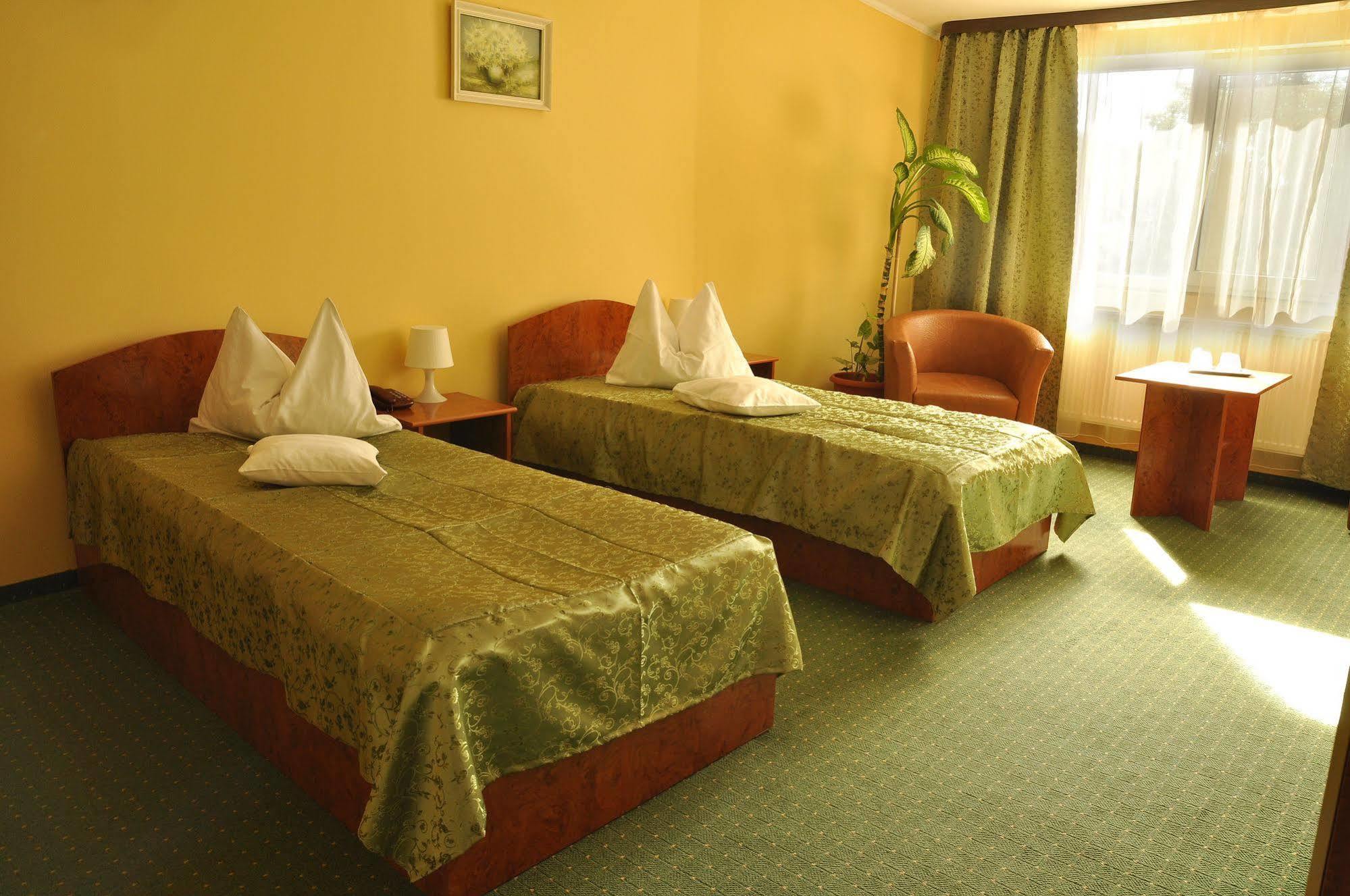 Hotel Cardinal Satu Mare Zewnętrze zdjęcie